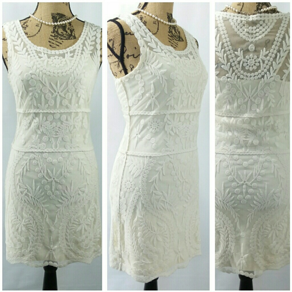 CREAM  / Ivory Sheer LACE  sleeveless dress👌